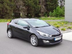 Czarny Używany 2013 Kia ProCeed Hatchback | 29 900 zł