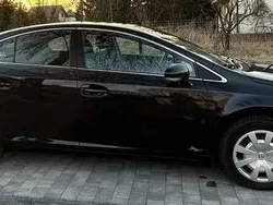Czarny Używany 2010 Toyota Avensis Sedan/Limuzyna | 23 500 zł