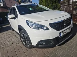 Biały Używany 2019 Peugeot 2008 SUV | 46 500 zł (Uczciwa cena)