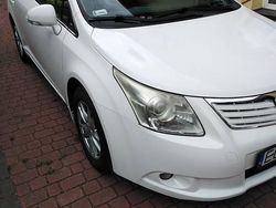 Biały Używany 2011 Toyota Avensis Kombi | 20 500 zł
