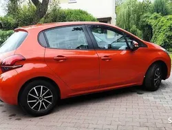 Pomarańczowy Używany 2018 Peugeot 208 Hatchback | 27 900 zł (Dobra cena)