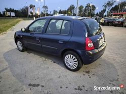 Granatowy Używany 2004 Renault Clio II Sedan/Limuzyna | 4750 zł (Dobra cena)