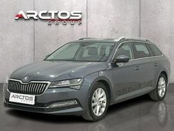 Niebieski Używany 2020 Skoda Superb Kombi | 69 900 zł (Uczciwa cena)