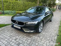 Używany 2020 Volvo S60 Momentum Sedan/Limuzyna | 109 900 zł (Uczciwa cena)