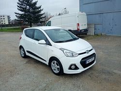 Biały Używany 2016 Hyundai i10 Hatchback | 25 900 zł (Uczciwa cena)