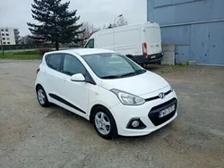 Biały Używany 2016 Hyundai i10 Hatchback | 25 900 zł (Dobra cena)