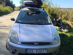 Srebrny Używany 2002 Ford Fiesta Hatchback | 3700 zł (Drogi)