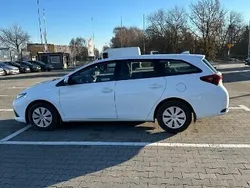 Biały Używany 2018 Toyota Auris Active Hatchback | 65 000 zł (Dość drogi)