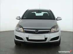 Srebrny Używany 2010 Opel Astra Hatchback | 7999 zł (Super Cena)