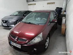 Bordowy Używany 2004 Mitsubishi Grandis Minivan | 11 500 zł