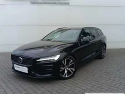 Czarny Używany 2025 Volvo V60 Kombi | 184 800 zł (Uczciwa cena)