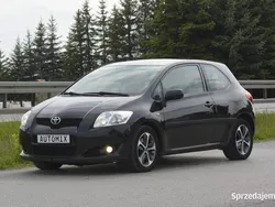 Czarny Używany 2009 Toyota Auris Hatchback | 11 100 zł (Dobra cena)