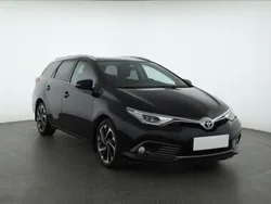 Czarny Używany 2016 Toyota Auris Kombi | 45 999 zł (Uczciwa cena)