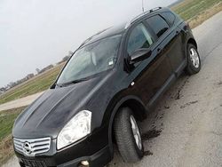 Czarny Używany 2010 Nissan Qashqai SUV | 26 200 zł (Dobra cena)