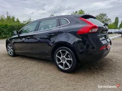 Czarny Używany 2015 Volvo V40 Ocean Race Kombi | 38 900 zł (Uczciwa cena)