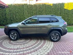 Używany 2019 Jeep Cherokee Trailhawk SUV | 86 600 zł (Uczciwa cena)