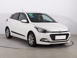 Biały Używany 2017 Hyundai i20 Hatchback | 37 999 zł (Uczciwa cena)