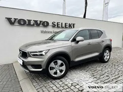 Szary Używany 2020 Volvo XC40 SUV | 118 900 zł (Uczciwa cena)