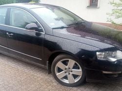 Czarny Używany 2005 VW Passat Sedan/Limuzyna | 21 900 zł