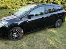 Czarny Używany 2011 Ford Focus Kombi | 23 500 zł (Drogi)