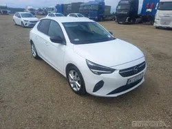 Biały Używany 2022 Opel Corsa Hatchback | 41 697 zł (Uczciwa cena)