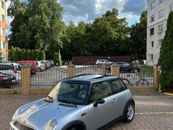 Srebrny Używany 2002 Mini ONE Hatchback | 10 500 zł (Uczciwa cena)