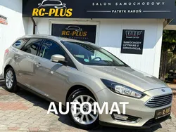 Złoty (metalik) Używany 2015 Ford Focus Hatchback | 31 900 zł (Dobra cena)