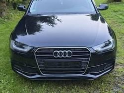 Czarny Używany 2012 Audi A4 S-Line Kombi | 32 000 zł (Dobra cena)