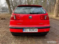 Czerwony Używany 2002 Seat Ibiza Hatchback | 2600 zł