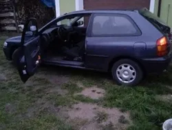 Grafitowy Używany 1997 Mazda 323 Hatchback | 4000 zł