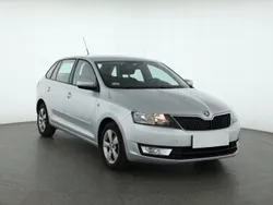 Srebrny Używany 2015 Skoda Rapid Hatchback | 26 999 zł (Uczciwa cena)