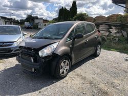 Brązowobeżowy Używany 2014 Kia Venga Hatchback | 15 900 zł