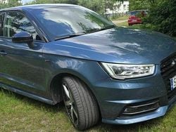 Niebieski Używany 2018 Audi A1 Hatchback | 48 500 zł (Uczciwa cena)