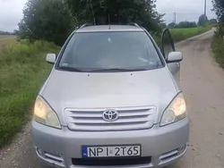 Srebrny Używany 2003 Toyota Avensis Verso Minivan | 6200 zł