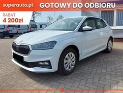 Inny kolor Nowe 2025 Skoda Fabia Essence Hatchback | 71 400 zł (Dobra cena)