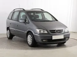 Szary Używany 2005 Opel Zafira Minivan | 5999 zł (Uczciwa cena)