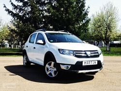 Biały Używany 2014 Dacia Sandero Stepway Hatchback | 29 900 zł (Drogi)