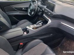 Zielony Używany 2019 Peugeot 3008 SUV | 78 800 zł (Dość drogi)
