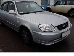 Srebrny (metalik) Używany 2005 Hyundai Accent Hatchback | 7600 zł