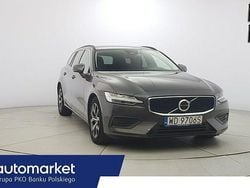 Brązowy Używany 2022 Volvo V60 Core Kombi | 124 850 zł