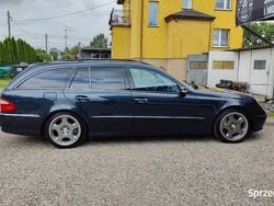 Używany 2005 Mercedes E280 | 24 000 zł