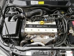 Czarny Używany 1999 Opel Astra Sedan/Limuzyna | 6000 zł