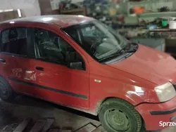Czerwony Używany 2001 Fiat Panda Hatchback | 1980 zł