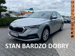 Srebrny Używany 2023 Skoda Octavia Hatchback | 99 900 zł (Dość drogi)