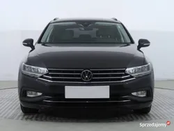 Szary Używany 2021 VW Passat Kombi | 66 999 zł (Super Cena)
