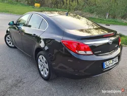Czarny Używany 2012 Opel Insignia Sedan/Limuzyna | 22 900 zł (Dobra cena)