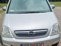 Srebrny Używany 2006 Opel Meriva Minivan | 9000 zł (Dość drogi)