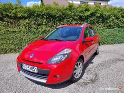 Czerwony Używany 2012 Renault Clio GrandTour Kombi | 14 900 zł (Uczciwa cena)
