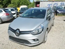 Srebrny Używany 2020 Renault Clio V Hatchback | 21 900 zł