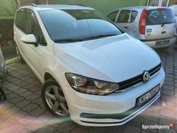 Biały Używany 2018 VW Touran Minivan | 60 000 zł (Uczciwa cena)